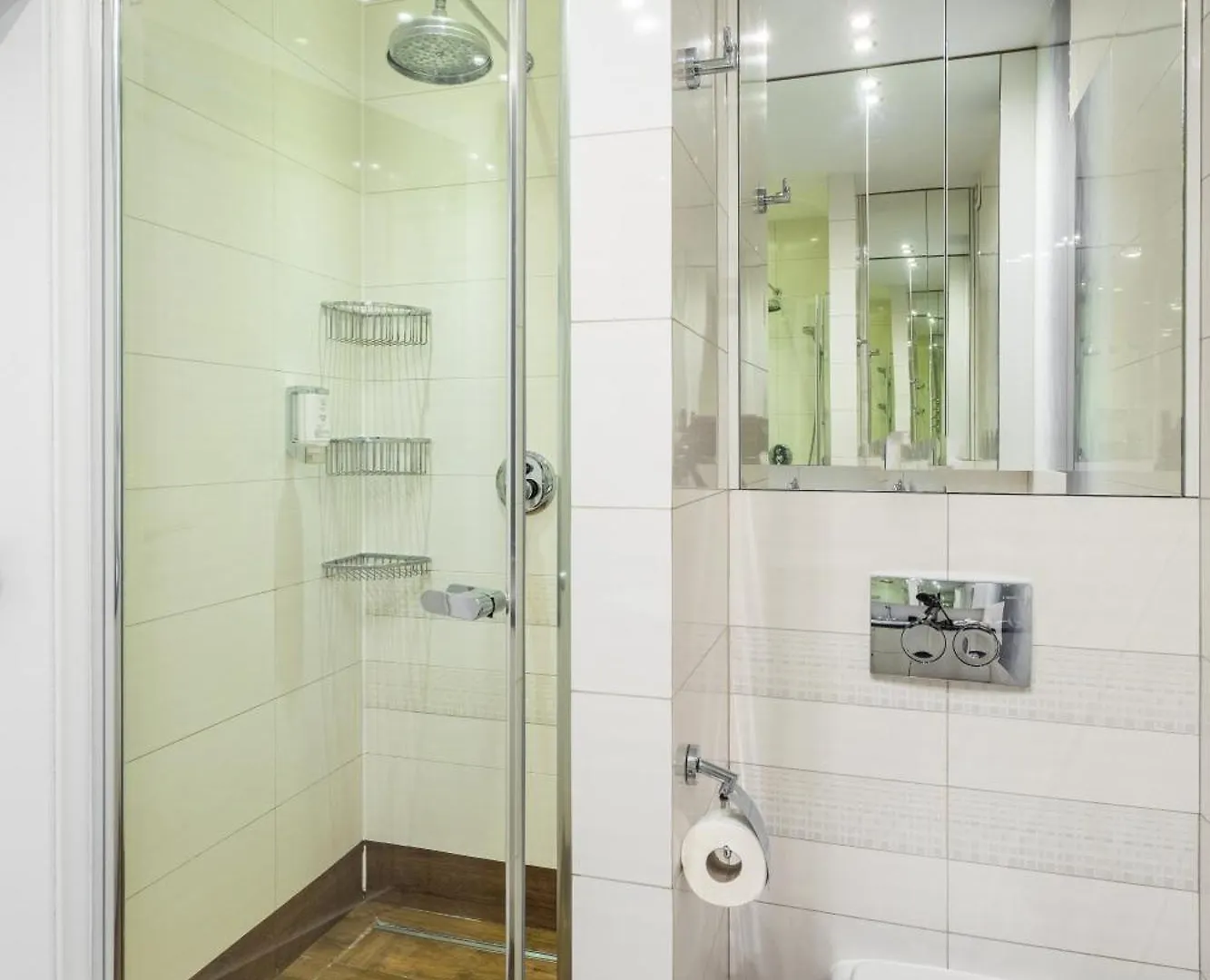 Central Warsaw Apartment - Great Location-Old Town - Podwale 波兰